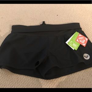 NWT Roxy size small black beach shorts